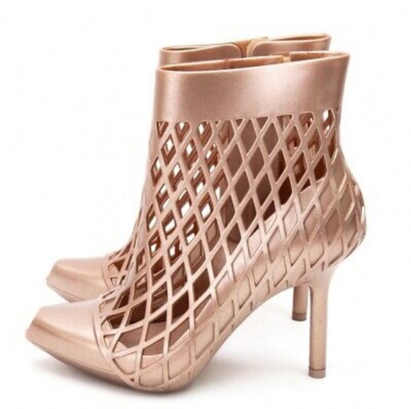 Jean-Paul GAULTIER x Melissa Rubber Mesh Heeled Sandal - Picture 2 of 15